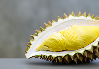 Naklejka premium Opened Durian