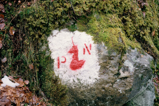 marquage,  logo, isard, Gave d'Ossau, Vall&eacute;e d'Ossau, Parc national des Pyr&eacute;n&eacute;es, Pyr&eacute;n&eacute;es Atlantiques, 64, France