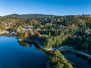 Obraz premium Aerial photography of lake landscape in Lushan Mountain, Jiangxi