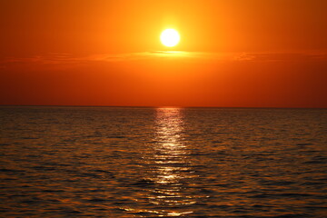 Obraz premium sunset over the sea