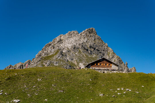 Challenging mountain tour via the Mindelheim via ferrata from Mittelberg Kleinwalsertal