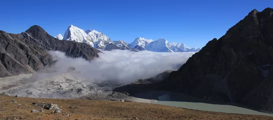 Photo sur Plexiglas Ama Dablam Thonak Tsho, Ngozumba Glacier and high mountains in the Himalayas.