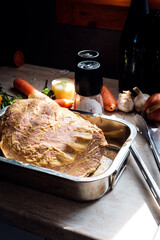 Rinderbraten vom Weißen Scherzl mit Karotten und Zwiebel im Dutch Oven - Roast Beef with Carrot and Onion in the Dutch Oven