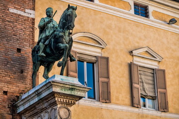 ferrara, italien - reiterdenkmal marchese niccolo der dritte