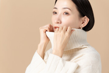 女性ビューティー　スキンケア　コスメ