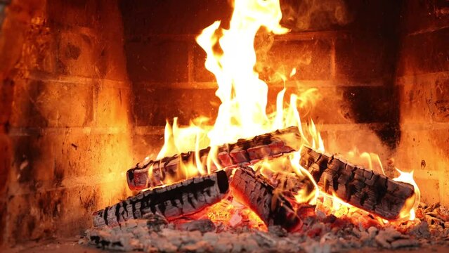Cozy Fireplace Night. Fireplace 4k. Asmr sleep. Fireplace cracking. Relaxing sounds 