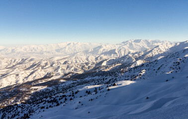 Fototapeta na wymiar scenic view of Tian Shan mountains from Amirsoy ski resort (Tashkent region, Uzbekistan)