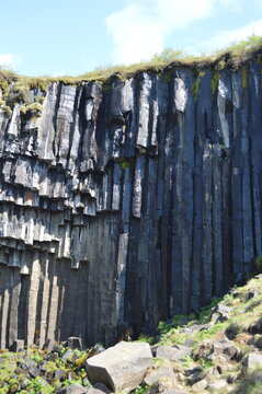 Islanda,cascata Svartifoss,