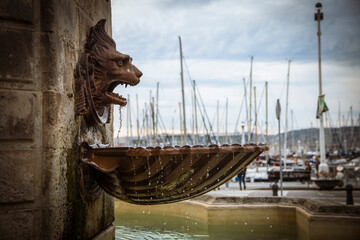 Fountain in the port of Gijón in Cimadevilla
