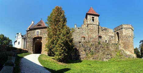 Fototapeta na wymiar Klenova castle ruin, Czech Republic