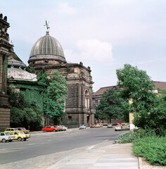 Blick zum Lipsiusbau in Dresden in  den achtziger Jahren
