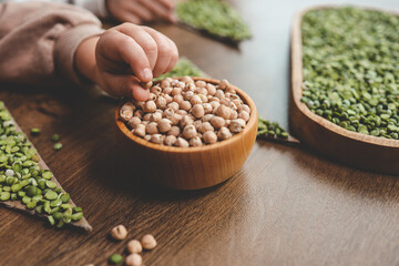 Idea for children's sensory creativity at home