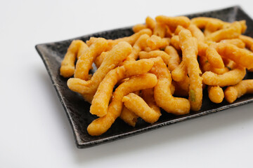 Thai Fried Dough (Thai Dessert) – Kanom Kan Bua