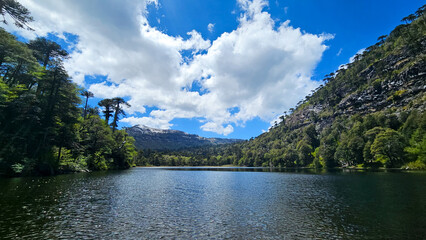 Fototapeta premium lake and mountains