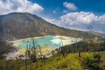 white crater, indonesia volcano, mountains