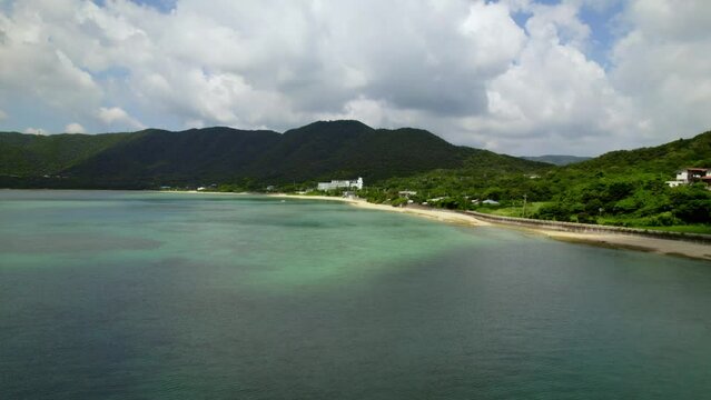 ドローンで空撮した奄美大島の海（Amami Oshima Island 4K）