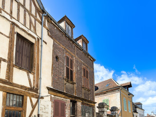 Unveiling Joigny’s Charms: Exploring the Captivating Streets of the Historic Village