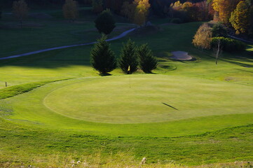 Fototapeta premium golf dans les pyrénées