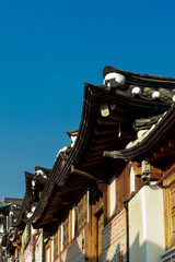 Obraz premium traditional Korean style house with blue sky background