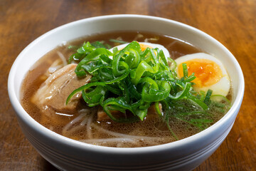 とても美味しくて多彩な日本のラーメン