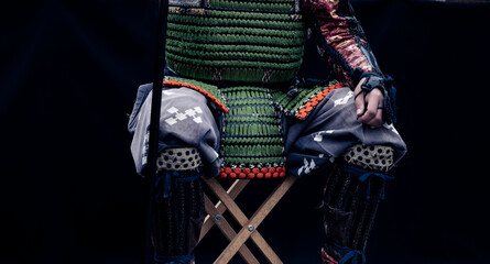 腹巻を付けた武士