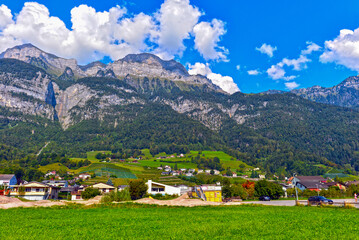 Fototapeta na wymiar Walenstadt im Kanton St. Gallen (Schweiz)