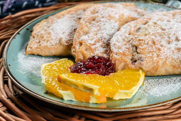 Pancakes stuffed with cheese .