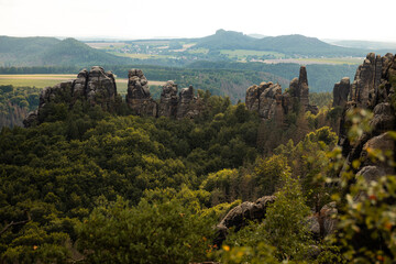 Fototapeta premium Landschaft in der Sächsischen Schweiz Nationalpark in Sachsen Deutschland