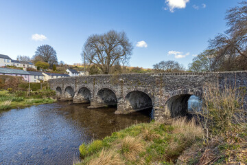 Fototapeta na wymiar The picturesque Withypool Bridge over the River Barle in Exmoor, Somerset.