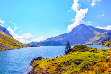 Der Spullersee in Dalaas/Vorarlberg (Österreich)