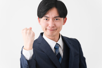ビジネススーツを着ている若い男性　ビジネスイメージ