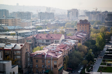 Obraz premium An aerial view of houses in the center of Yerevan, Armenia.