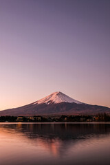 Fototapeta premium 富士山 河口湖 早朝