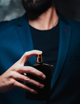man hand perfume