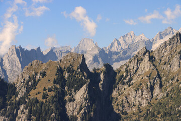 Riesen der Bergell von Südosten (Pizzo Mercantelli) gesehen; Blick auf Pizzo Badile (3306 m) und...