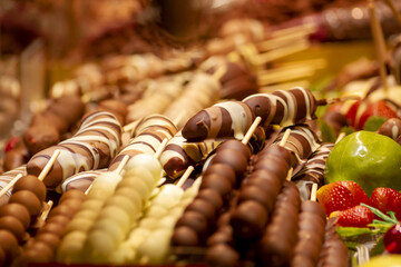 Gingerbread hearts at a folk festival with German words