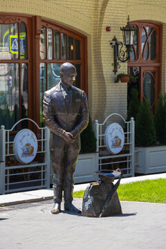 Statue of a Kisa Vorobyaninov, Pyatigorsk, Russia