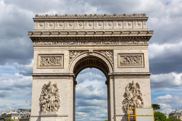 Fototapeta na wymiar Paris Arc de Triomphe (Triumphal Arch) in Paris, France