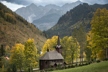 Obrazy na Plexi  Church in the mountains