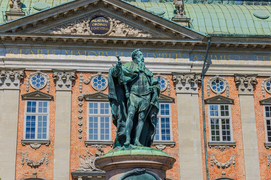 Close-up view of the historic statue of Gustavo Erici in front of the Riddarhuset (House of Nobility) in Stockholm, Sweden. 