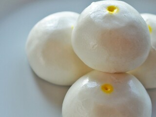 Mini buns filled with delicious cream.