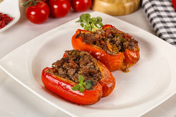 Bell pepper stuffed minced meat
