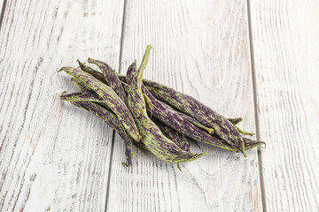 Raw green bean string heap