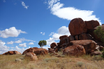 Devils Marbles in Warumungu