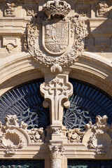 Santiago de Compostela (Galicia). Cross of Santiago on the main façade of the Cathedral of Santiago de Compostela. - obrazy, fototapety, plakaty
