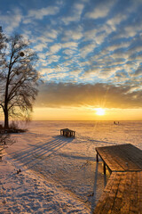 Fototapeta na wymiar Frozen Winter Sunset