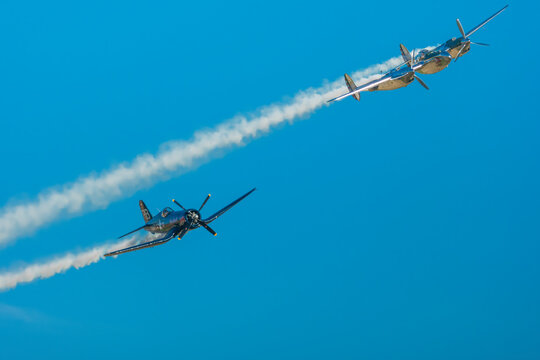 airplanes, F- 4U Corsair, P-38 Lightning