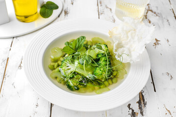 vegetable soup with broccoli and beans