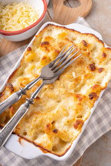 Baked mac and cheese casserole