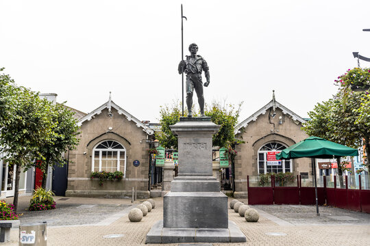 The Pikeman, monument of 1798 rising in the Bullring, town center of Wexford, Ireland